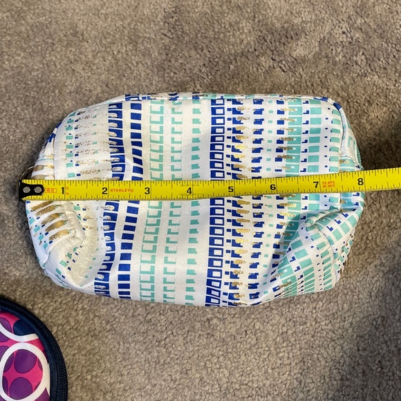 5 for $20: Target cosmetic bags - Picture 13 of 16